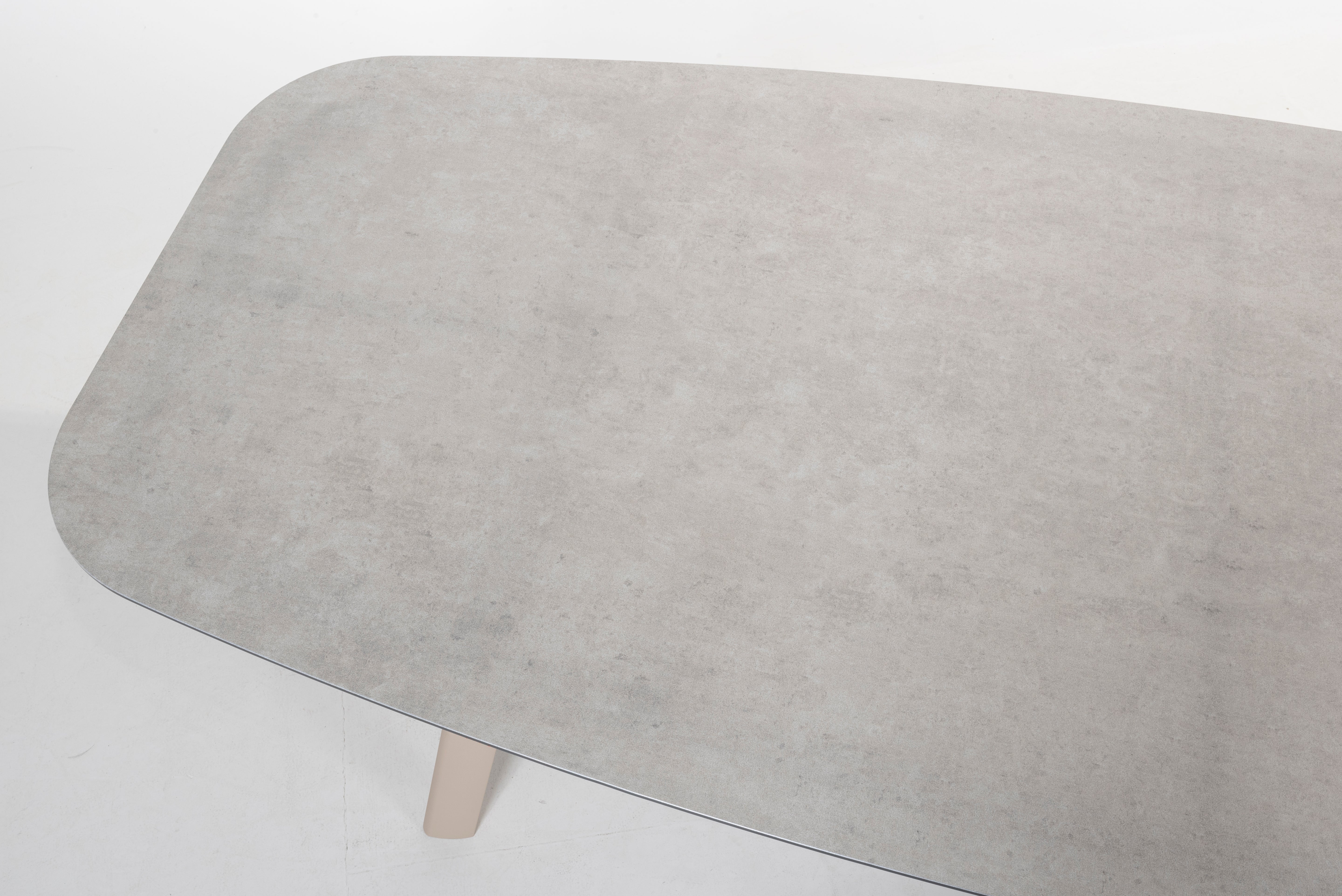4 seasons outdoor - Manolo Latte Tuintafel deens ovaal Keramiek 240cm