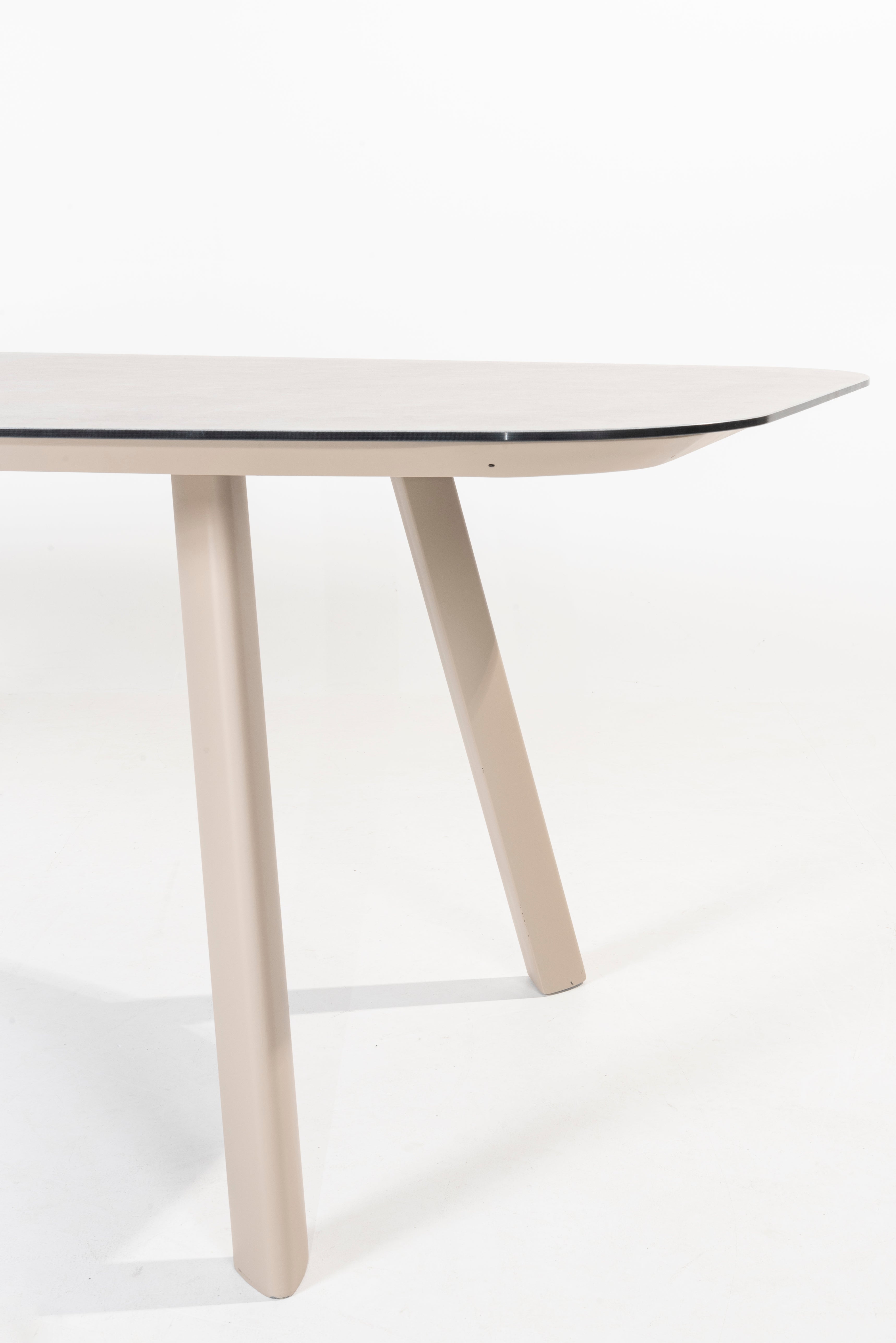 4 seasons outdoor - Manolo Latte Tuintafel deens ovaal Keramiek 240cm