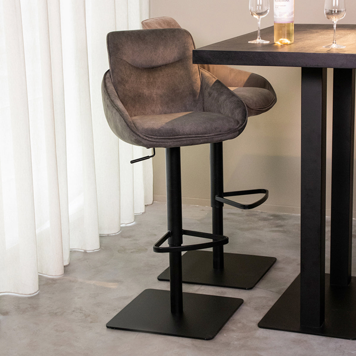 Barkruk Beauty - Taupe - Mirco Suede